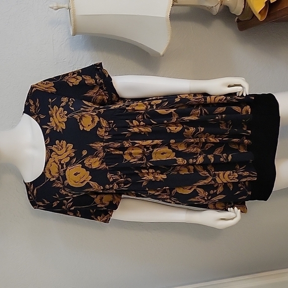 HONEYME Coquette Navy Blue Gold Rose Floral Babydoll Swing Blouse - Picture 3 of 6